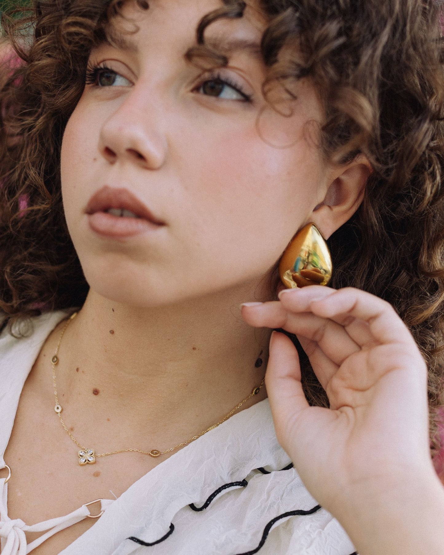 Brincos Gota Dourados